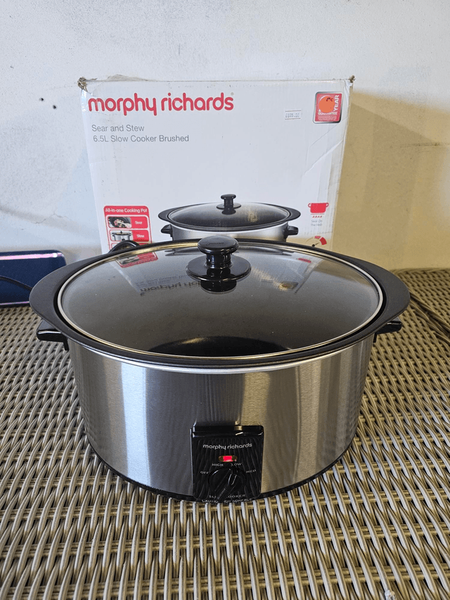 Morphy richards Sear And Stew Slow Cooker 6.5L